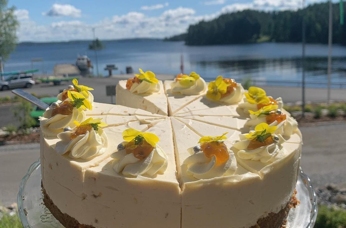 &Auml;ksyt &Auml;mm&auml;t matkatoimisto